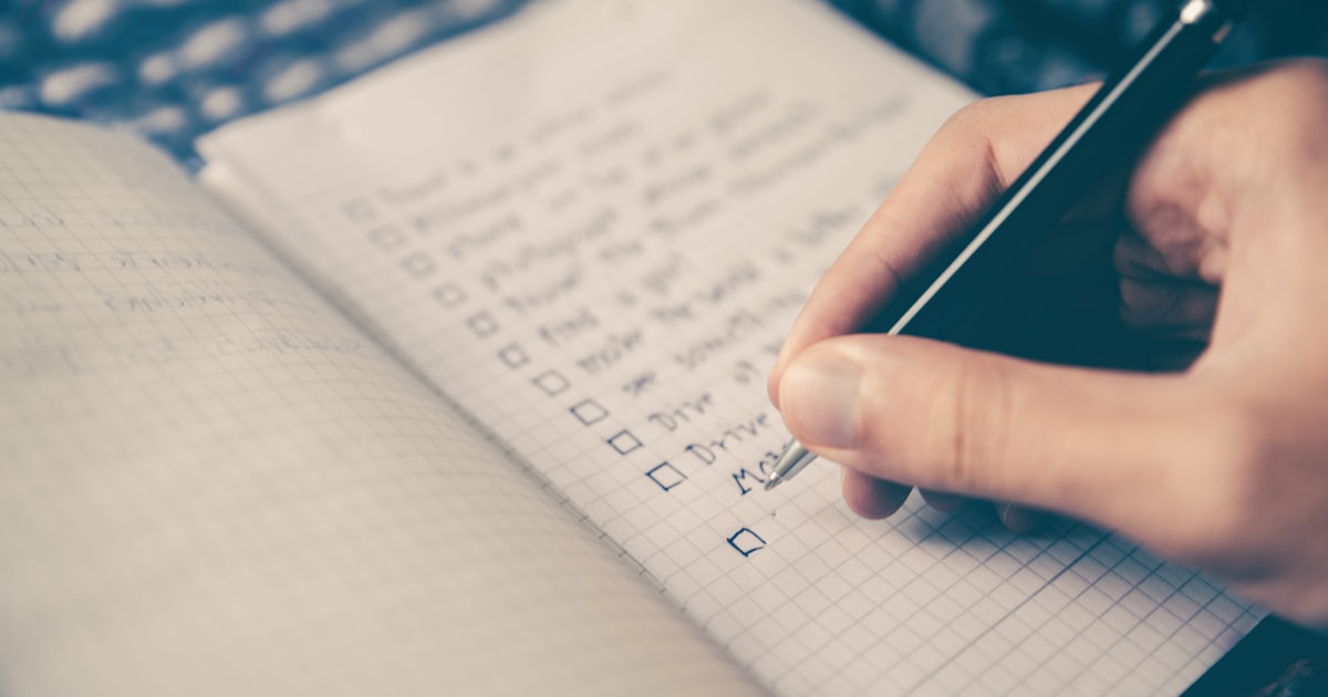 Checklist and notepad — step-by-step process